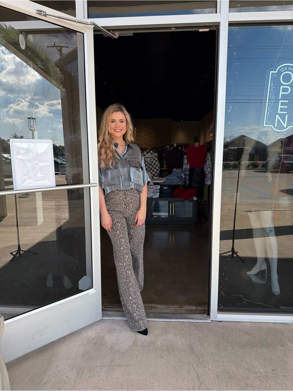 Shimmer Metallic Grey Boxy Button Down Boutique Blouse - Picture 4 of 10